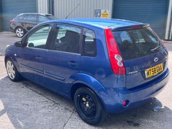 FORD FIESTA 1.4 Zetec Blue Edition Hatchback 5dr Petrol Manual (147 g/km, 79