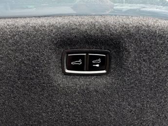 AUDI RS e-tron GT 93.4kWh Carbon Vorsprung Saloon 4dr Electric Auto quattro (598 p