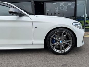 BMW 1 SERIES 3.0 M135i Hatchback 5dr Petrol Auto Euro 6 (s/s) (326 ps) * HEAT