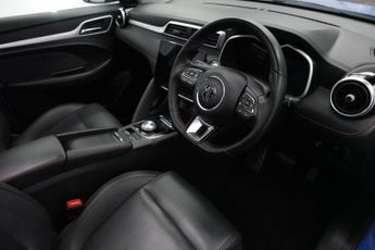 MG MG ZS 72.6kWh Trophy Connect Long Range SUV 5dr Electric Auto (156 ps)