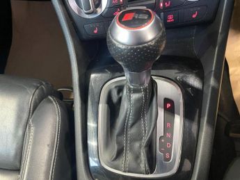 AUDI RS Q3 2.5 TFSI SUV 5dr Petrol S Tronic quattro Euro 5 (s/s) (310 ps)
