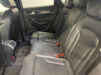 AUDI RS Q3 2.5 TFSI SUV 5dr Petrol S Tronic quattro Euro 5 (s/s) (310 ps)