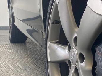 AUDI RS Q3 2.5 TFSI SUV 5dr Petrol S Tronic quattro Euro 5 (s/s) (310 ps)