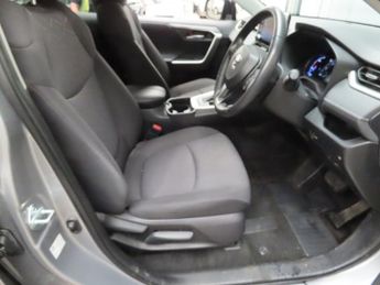 TOYOTA RAV4 2.5 VVT-h GPF Design SUV 5dr Petrol Hybrid CVT Euro 6 (s/s) (218