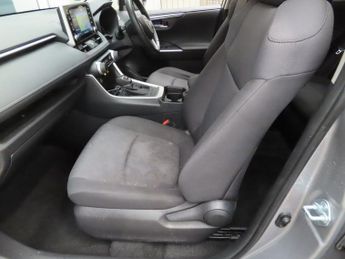 TOYOTA RAV4 2.5 VVT-h GPF Design SUV 5dr Petrol Hybrid CVT Euro 6 (s/s) (218