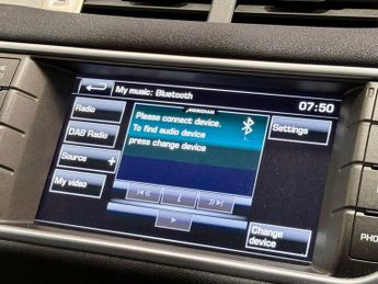 LAND ROVER RANGE ROVER EVOQUE 2.2 SD4 Pure Tech SUV 5dr Diesel Auto 4WD Euro 5 (s/s) (190 ps)
