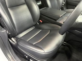 TESLA Model 3 Standard Range Plus Saloon 4dr Electric Auto RWD (241 bhp)