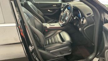 MERCEDES-BENZ GLC 2.0 GLC300d AMG Line (Premium) Coupe 5dr Diesel G-Tronic+ 4MATIC