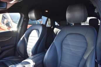 MERCEDES-BENZ GLC 2.0 GLC300d AMG Line (Premium) Coupe 5dr Diesel G-Tronic+ 4MATIC