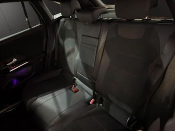 MERCEDES-BENZ EQA EQA 250 66.5kWh AMG Line SUV 5dr Electric Auto (190 ps)