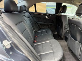 MERCEDES-BENZ E CLASS 2.1 E250 CDI BlueEfficiency Avantgarde Saloon 4dr Diesel G-Troni
