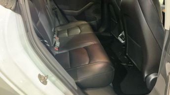 TESLA Model 3 Standard Range Plus Saloon 4dr Electric Auto RWD (241 bhp)
