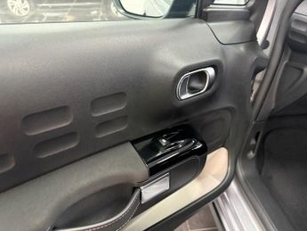 CITROEN C3 1.2 PureTech PLUS Hatchback 5dr Petrol EAT6 Euro 6 (s/s) (110 ps