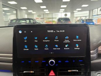 HYUNDAI IONIQ 38.3kWh Premium SE Hatchback 5dr Electric Auto (136 ps)