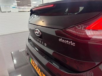 HYUNDAI IONIQ 38.3kWh Premium SE Hatchback 5dr Electric Auto (136 ps)