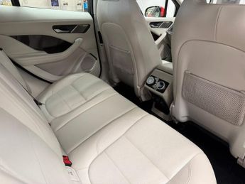JAGUAR I-PACE 400 90kWh First Edition SUV 5dr Electric Auto 4WD (400 ps)