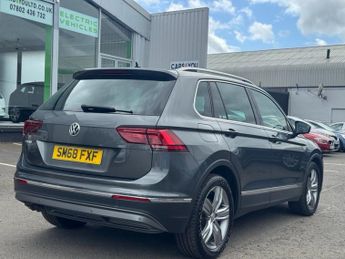 VOLKSWAGEN TIGUAN 2.0 TDI SEL SUV 5dr Diesel DSG Euro 6 (s/s) (150 ps)