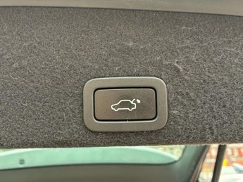 VOLVO XC60 2.0 D4 SE Lux Nav SUV 5dr Diesel Auto Euro 6 (s/s) (190 ps)