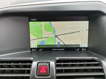 VOLVO XC60 2.0 D4 SE Lux Nav SUV 5dr Diesel Auto Euro 6 (s/s) (190 ps)