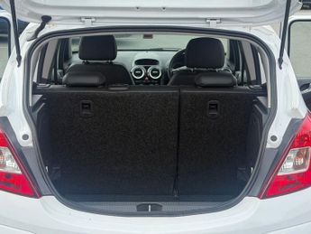 VAUXHALL CORSA 1.4 16V SE Hatchback 5dr Petrol Auto Euro 5 (100 ps)