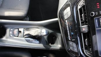TOYOTA C-HR 1.8 VVT-h GPF Icon SUV 5dr Petrol Hybrid CVT Euro 6 (s/s) (122 p