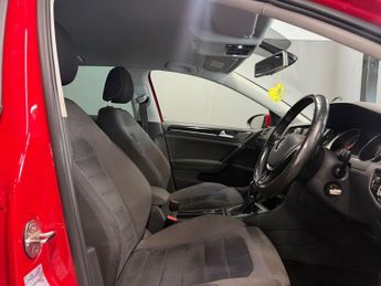 VOLKSWAGEN GOLF 2.0 TDI BlueMotion Tech GT Hatchback 5dr Diesel DSG Euro 5 (s/s)