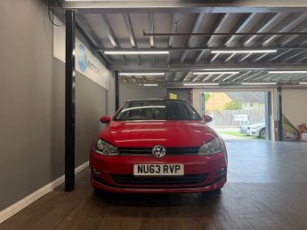 VOLKSWAGEN GOLF 2.0 TDI BlueMotion Tech GT Hatchback 5dr Diesel DSG Euro 5 (s/s)
