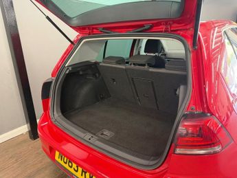 VOLKSWAGEN GOLF 2.0 TDI BlueMotion Tech GT Hatchback 5dr Diesel DSG Euro 5 (s/s)