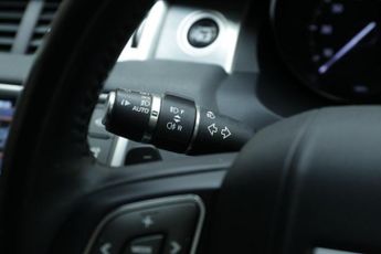 LAND ROVER RANGE ROVER EVOQUE 2.0 TD4 SE Tech SUV 5dr Diesel Auto 4WD Euro 6 (s/s) (180 ps)