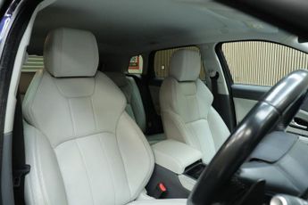 LAND ROVER RANGE ROVER EVOQUE 2.0 TD4 SE Tech SUV 5dr Diesel Auto 4WD Euro 6 (s/s) (180 ps)