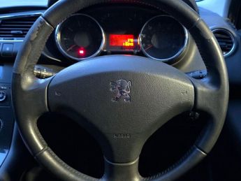 PEUGEOT 3008 1.6 VTi Sport SUV 5dr Petrol Manual Euro 5 (120 ps)