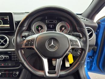 MERCEDES-BENZ A CLASS 1.8 A200 CDI AMG Sport Hatchback 5dr Diesel 7G-DCT Euro 5 (s/s) 