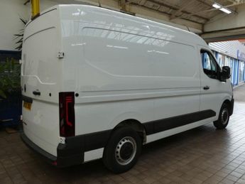 RENAULT MASTER E-Tech MM35 87kWh Advance Panel Van 5dr Electric Auto L2 H2 (140