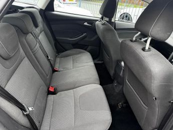FORD FOCUS 1.6 Titanium Estate 5dr Petrol Powershift Euro 5 (125 ps)