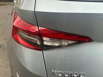SKODA KODIAQ 2.0 TDI SE SUV 5dr Diesel DSG 4WD Euro 6 (s/s) (7 Seat) (150 ps)