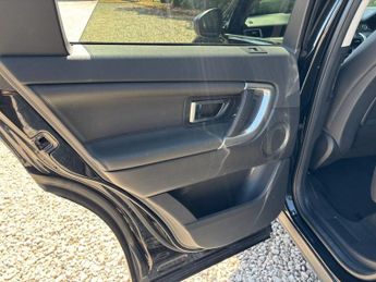 LAND ROVER DISCOVERY SPORT 2.0 Si4 HSE SUV 5dr Petrol Auto 4WD Euro 6 (s/s) (240 ps)