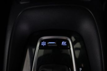 TOYOTA COROLLA 1.8 VVT-h Icon Tech CVT Euro 6 (s/s) 5dr