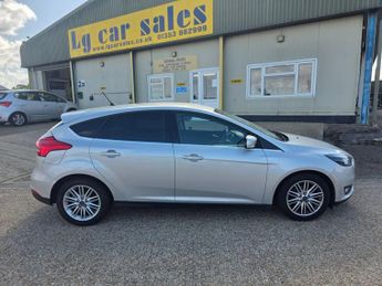 Ford Focus 1.0T EcoBoost Zetec Edition Hatchback 5dr Petrol Manual Euro 6 (