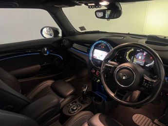 MINI Electric Hatch Cooper SE 32.6kWh Level 3 Hatchback 3dr Electric Auto (184 ps)