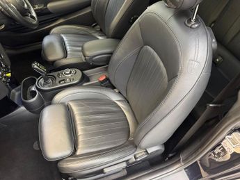 MINI Electric Hatch Cooper SE 32.6kWh Level 3 Hatchback 3dr Electric Auto (184 ps)