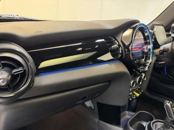 MINI Electric Hatch Cooper SE 32.6kWh Level 3 Hatchback 3dr Electric Auto (184 ps)