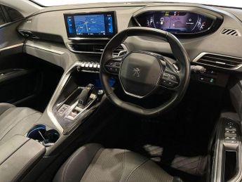 PEUGEOT 5008 1.2 PureTech Allure Premium SUV 5dr Petrol EAT Euro 6 (s/s) (130
