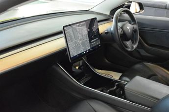 TESLA Model 3 (Dual Motor) Performance Saloon 4dr Electric Auto 4WDE (Performa