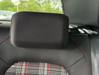 VOLKSWAGEN GOLF 2.0 TSI GPF GTI Performance Hatchback 5dr Petrol DSG Euro 6 (s/s