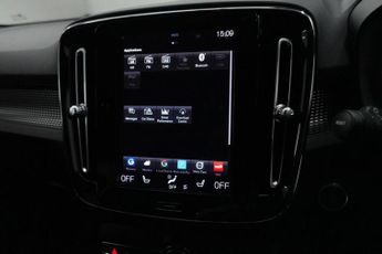 VOLVO XC40 2.0 T4 R-Design SUV 5dr Petrol Auto AWD Euro 6 (s/s) (190 ps)
