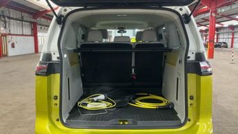 VOLKSWAGEN ID. BUZZ Pro 77kWh 1ST Edition MPV 5dr Electric Auto (204 ps)