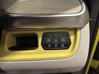 VOLKSWAGEN ID. BUZZ Pro 77kWh 1ST Edition MPV 5dr Electric Auto (204 ps)