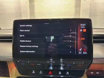 VOLKSWAGEN ID. BUZZ Pro 77kWh 1ST Edition MPV 5dr Electric Auto (204 ps)