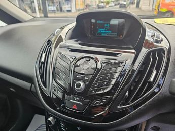 FORD B-MAX 1.6 Zetec MPV 5dr Petrol Powershift Euro 5 (105 ps)