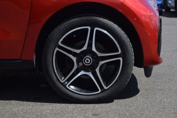 SMART FORFOUR 17.6kWh Premium Hatchback 5dr Electric Auto (22kW Charger) (82 p